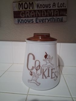 Vintage 1950's Bartlett Collin's Glass Cookie Jar Gingerbread Men 8.5×5.25