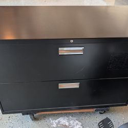 Hon 2 Drawer lateral Filing Cabinet 42"W x 28.5"H x 19"D