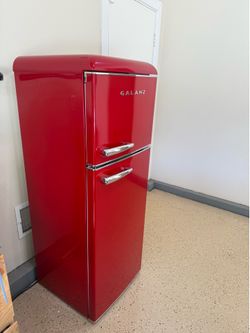 Galanz Retro Fridge