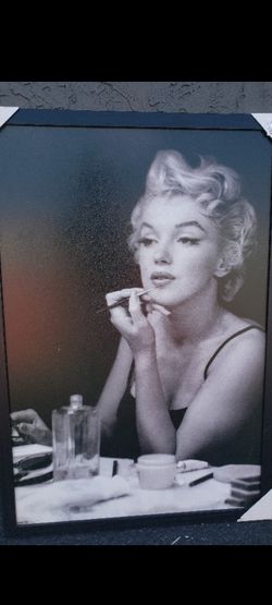 Framed Marilyn Monroe Pictures