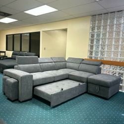 New Sleeper Sectional In Box 🔥 Free Delivery 🔥 