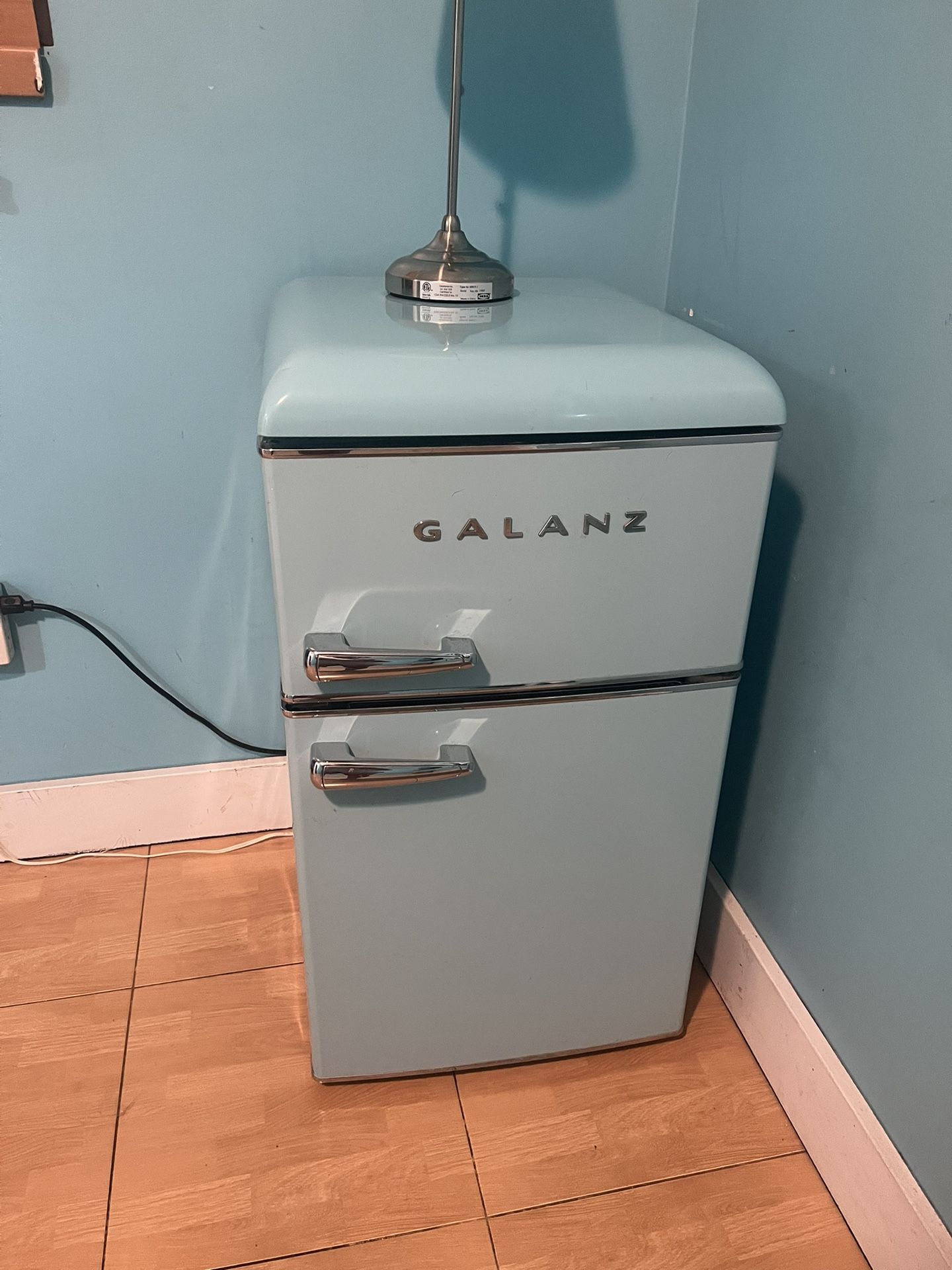 Galanz Mini Fridge