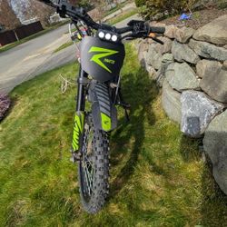 Rawrr Mantis Mini R17 ** No Trades**