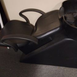 Shampoo Sink $100 Free Delivery With In 8 Miles 