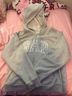 GAP gray full-zip hoodie size medium