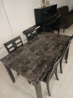 Grey/Black Marble dining table and chairs