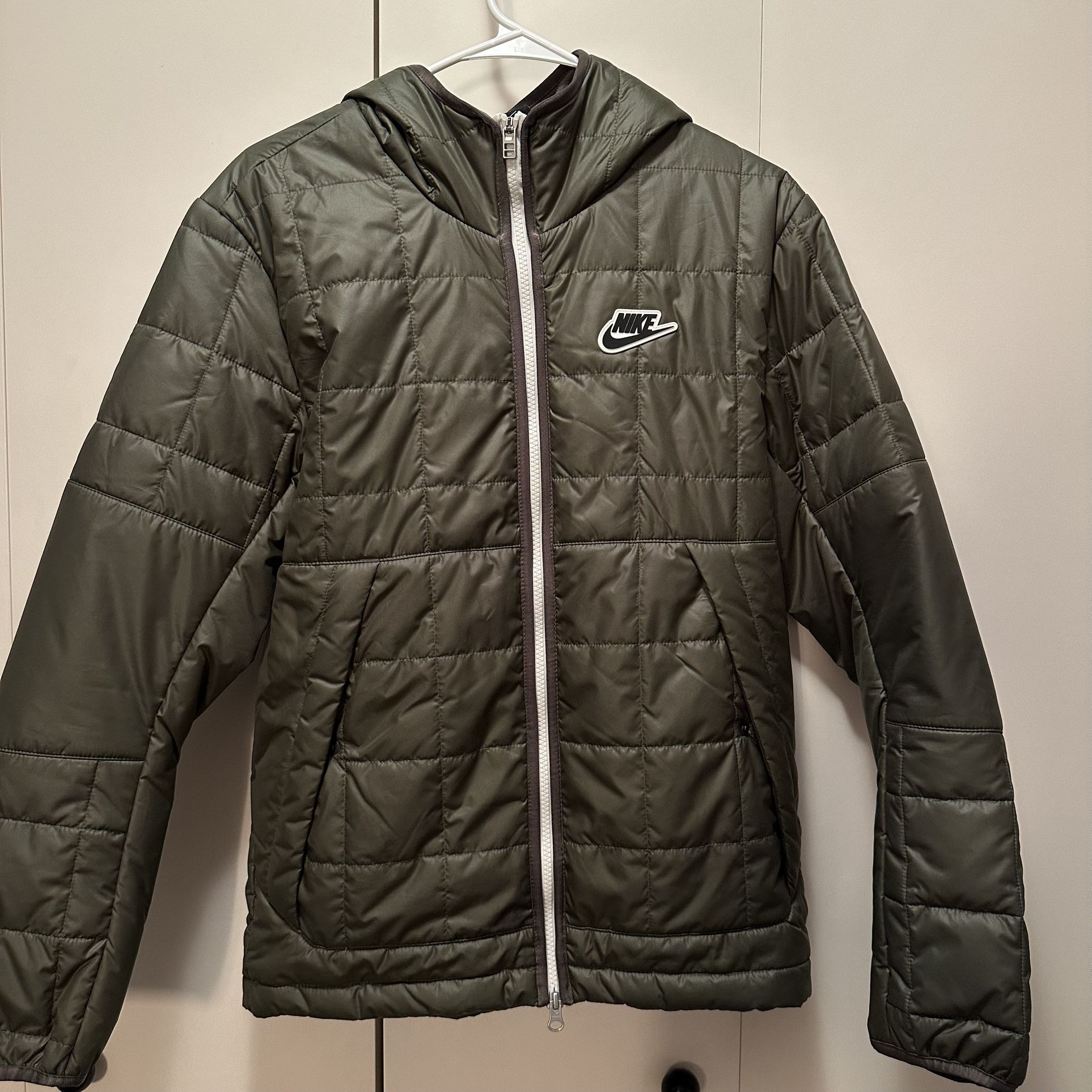 Nike Extra Light Puffer Jacket