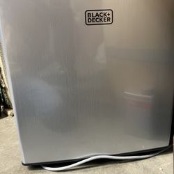 Silver Mini Fridge With Freezer 
