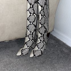 Gently Used Women Boots 