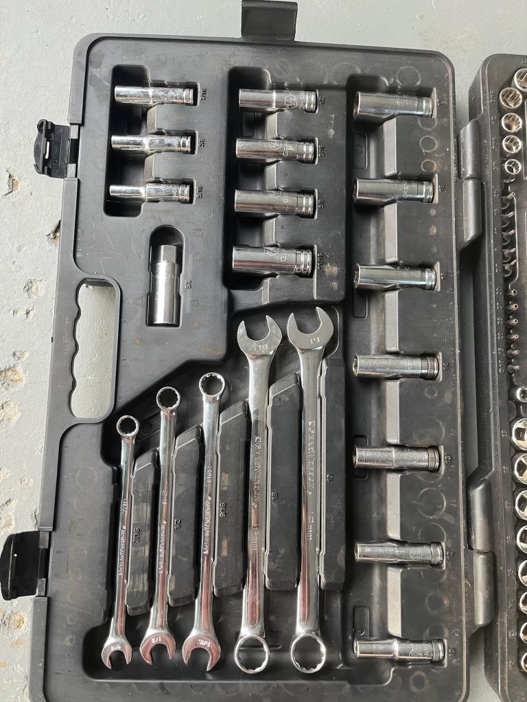 Wrench & Ratchet Set