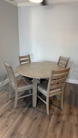 Dining Room Table and Chairs