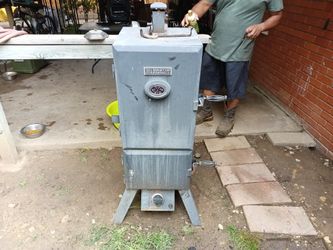 Master Forge Propane Smoker