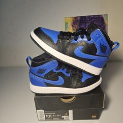 Size 10.5c - Kids Blue Jordan 1's - $75