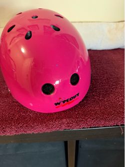 Youth helmet  Size is in pic