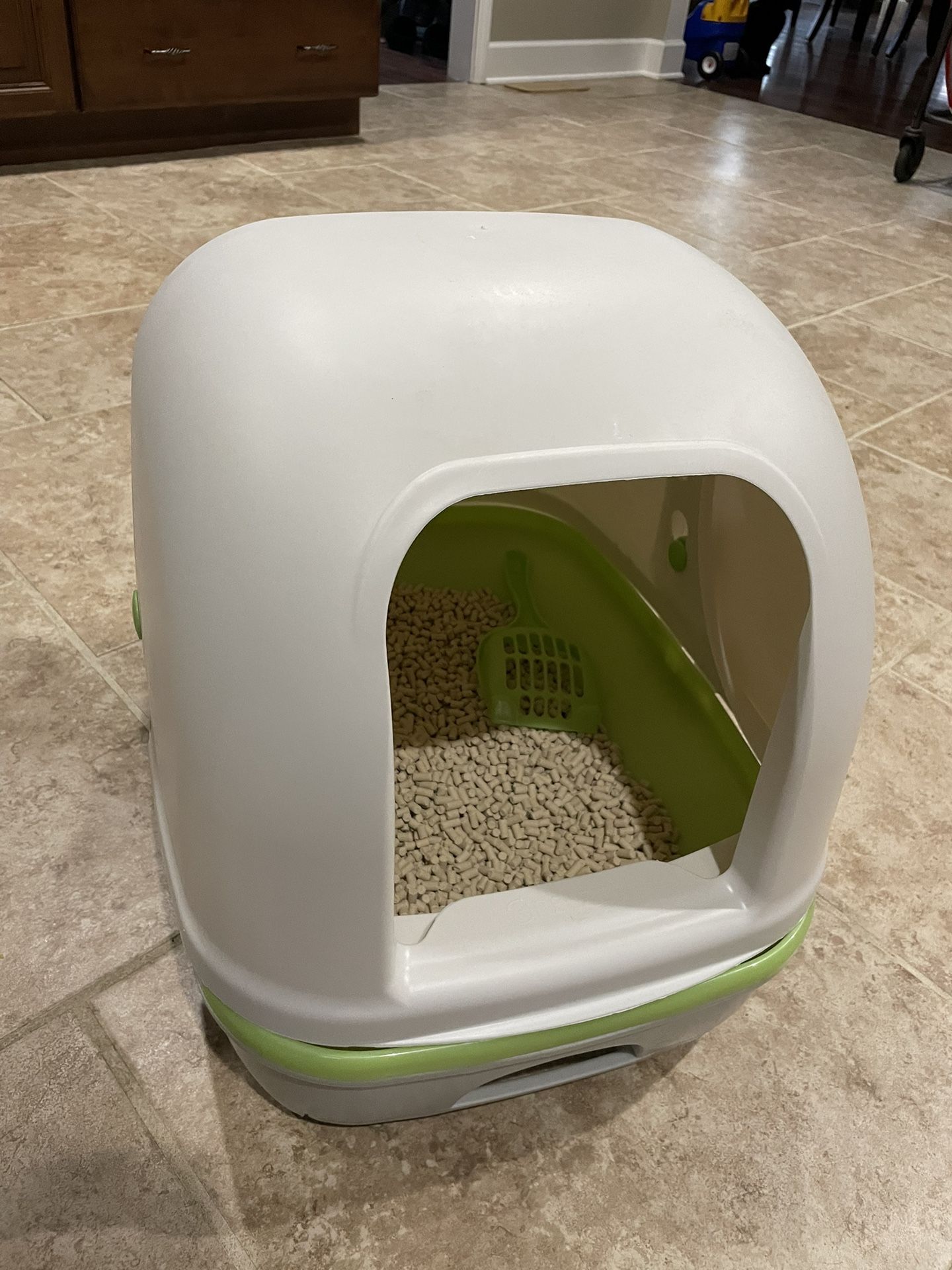 Breeze Cat Little Box