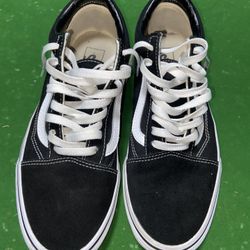 VANS Old Skool Black and White-Size Men 9.5