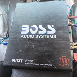 AMP  BOSS 1100W