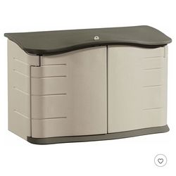 Rubbermaid outdoor storage container