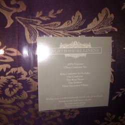 Gorgeous 7 Piece King Comforter Set Including Comforter, 2 Shams, Bedskirt and 3 Decorative Pillows. BRAND NEW!