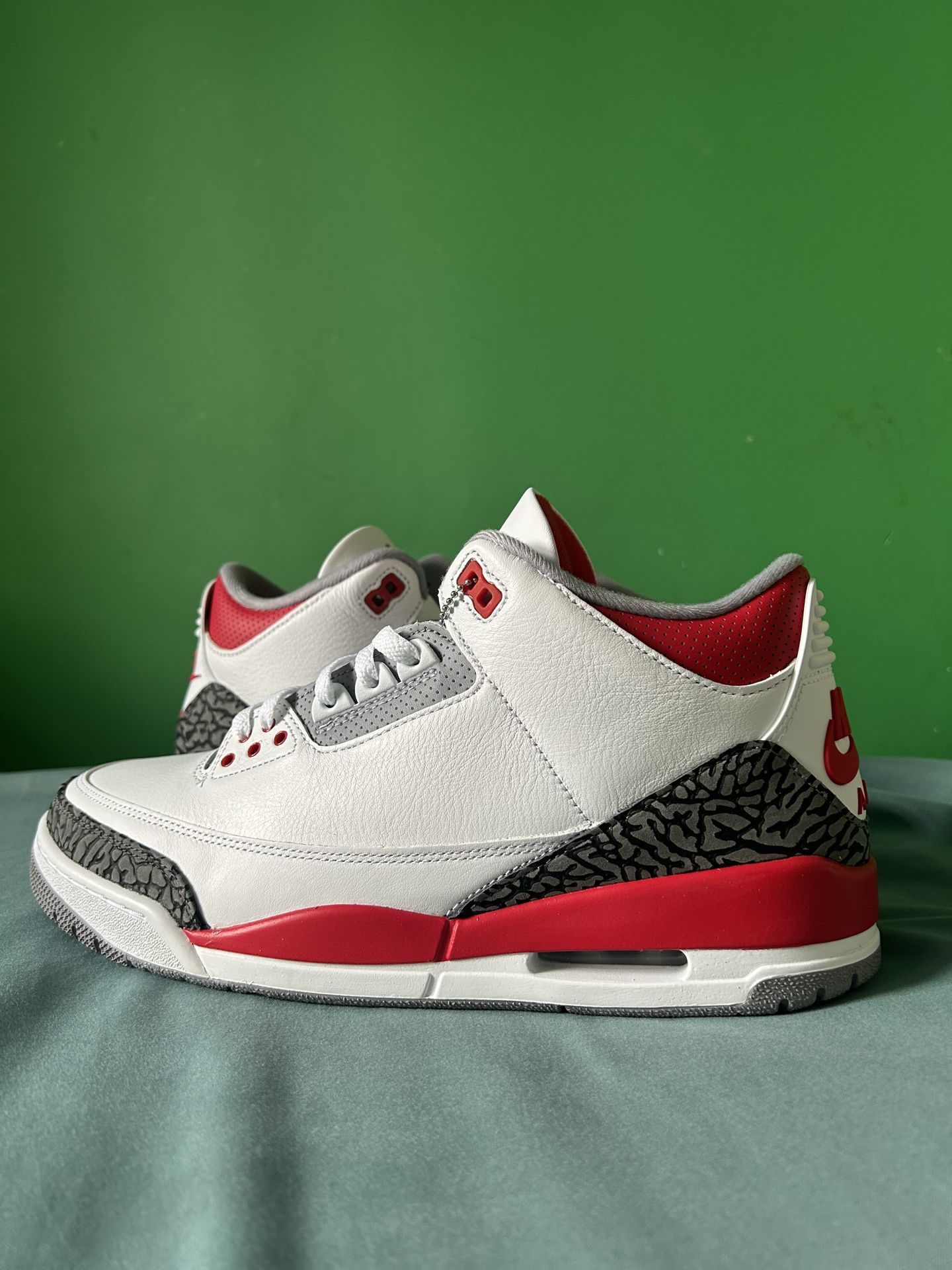 Nike Air Jordan 3 Fire Red Size 11.5