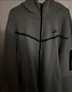 Nike tech hoodie size 3x