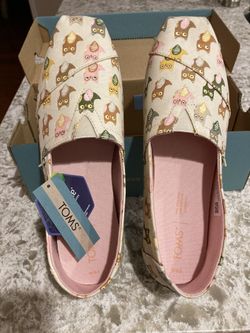 TOMS NIB Size 8 1/2