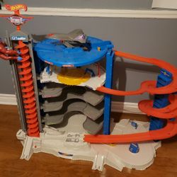 Hot Wheel Car Garage 
