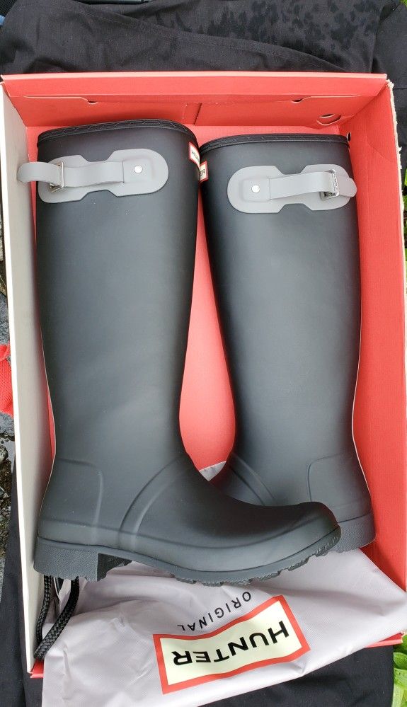 Brand New Hunter Packable Black Rain Boots With Bag