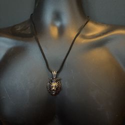 Lion Wearing  Crown Pendant Necklace Men’s Jewelry 👑