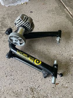 CycleOps bike trainer