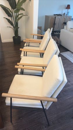 Set of 4 used dining chairs