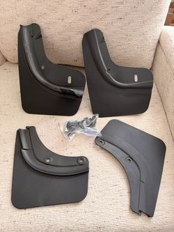 Car Mud Flaps Car Accessori MudFlaps PP+TPE Wheel Mud Flaps Splash Guards mud flaps, 4 SIices)