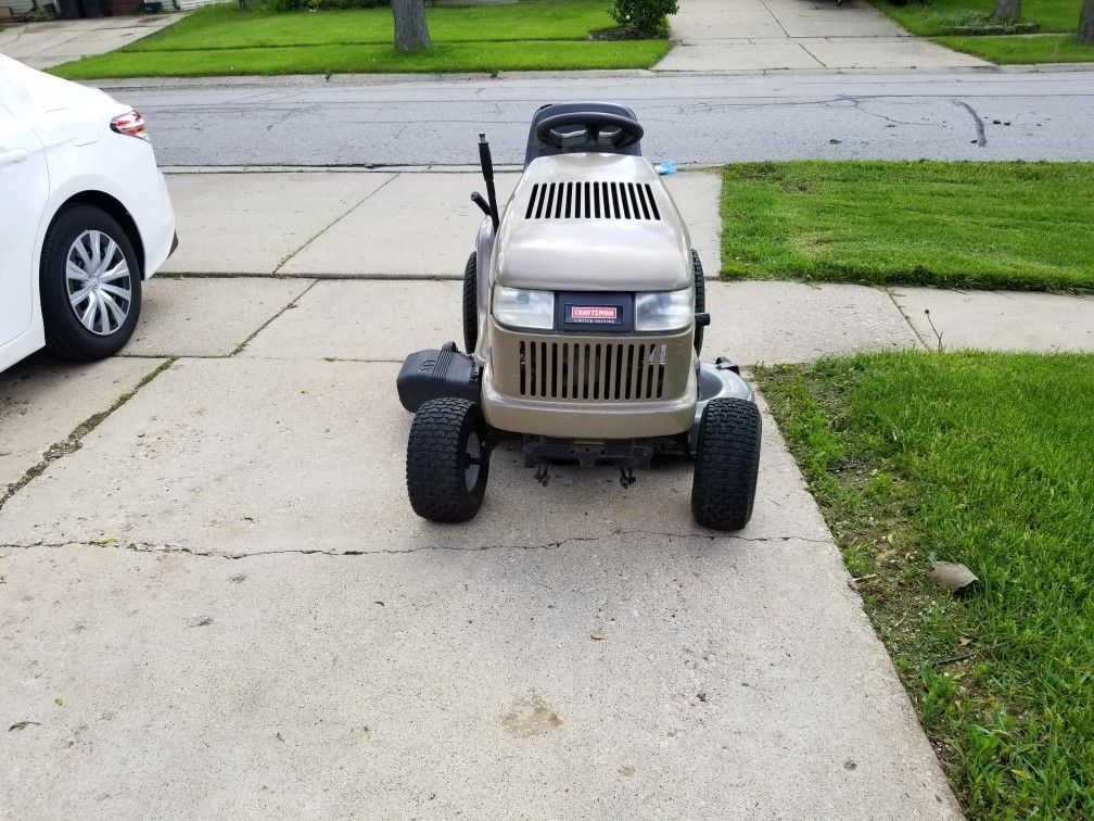 Craftsman LT1750 riding lawnmower For Parts for Sale in Streamwood, IL