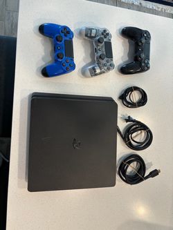 PS4 with 3 Controllers