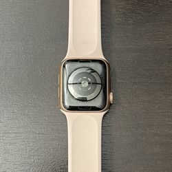 Apple Watch Series 5 40MM 