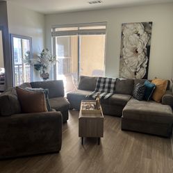 Comfy couch 