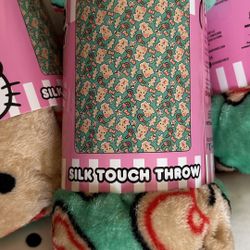 hello kitty blanket 