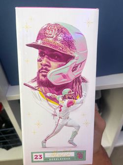 Bobble head