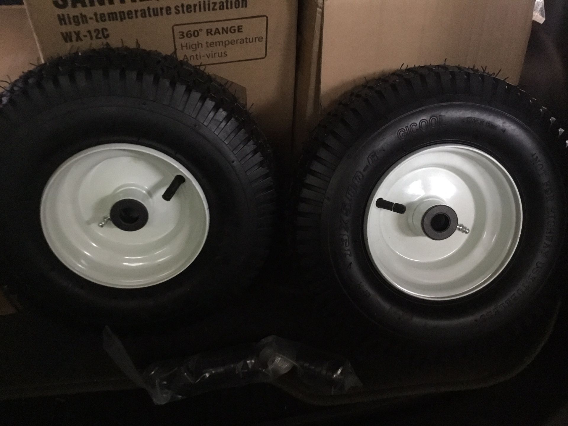 Lawn Tractor Front Wheels 13X5.00-6 ( New)