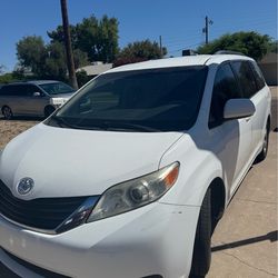 2011 Toyota Sienna