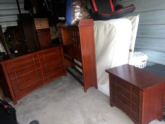 Complete Full Size Bedroom Set w/ Mattress Great Condition