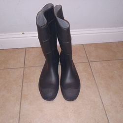 Rubber boots 