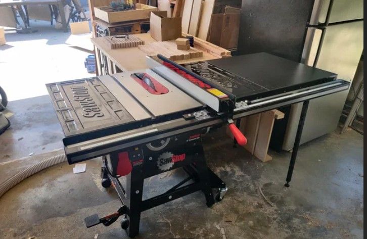 SawStop Contractor Table Saw $1700