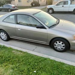  2003 Honda Civic  Good interior conditions 8/10 has no mechanical problems
