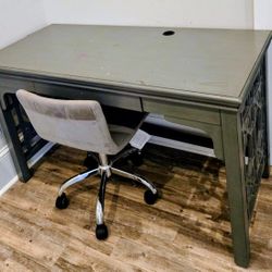 Work Desk with Swivel Chair 