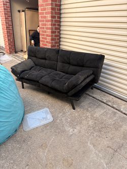 Black Futon