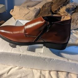 NEW Single Buckle Oxblood Leather Shoe Size 9(U.S)