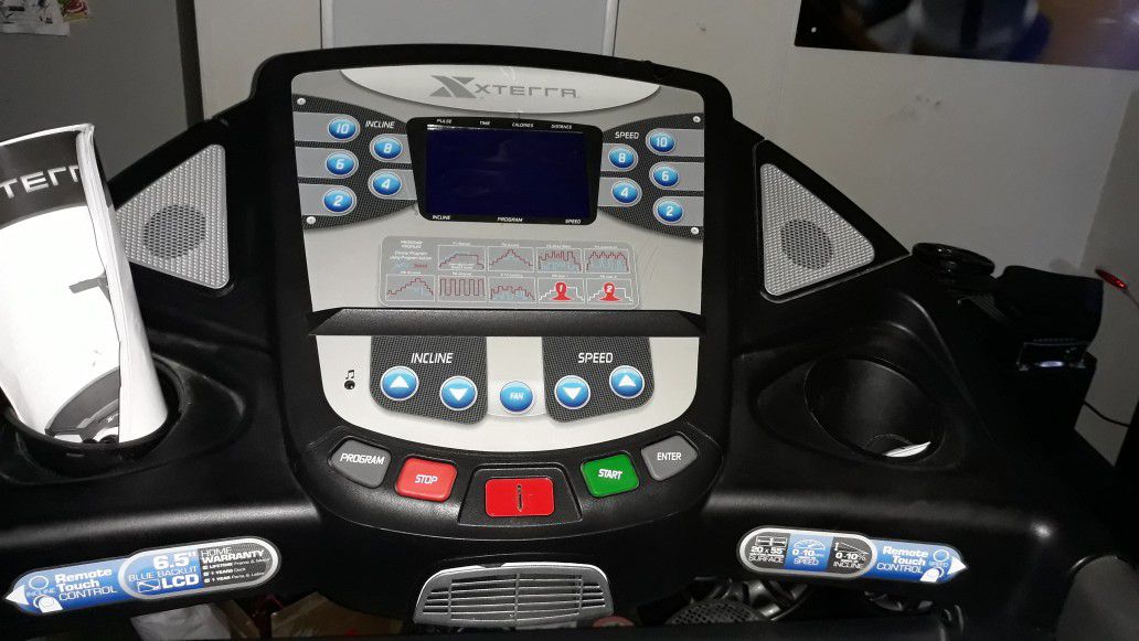 Xxterra treadmill nice big comfy jog automatic everything