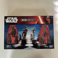 Star Wars Chess Set Brand New 