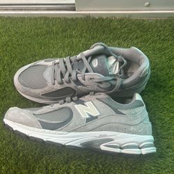 New Balance 2002R
